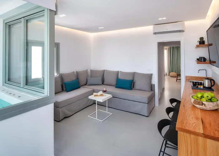 Harmony Fira (Santorini)