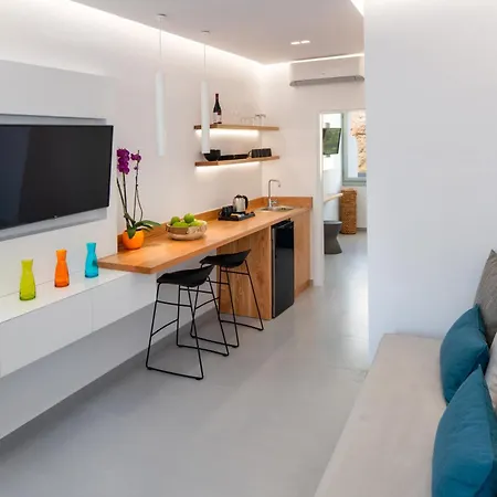 Harmony Fira (Santorini)