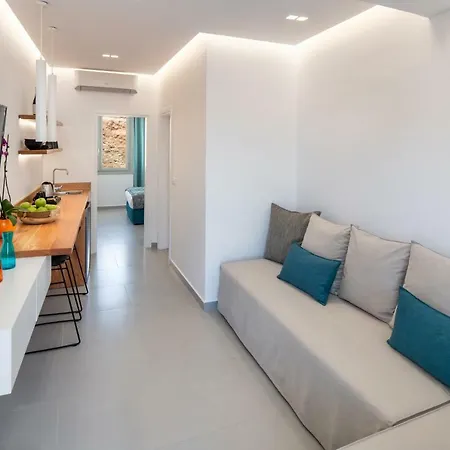 Harmony Fira (Santorini)